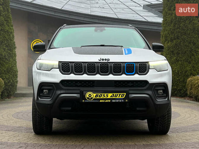 Серый Джип Компас, объемом двигателя 1.33 л и пробегом 36 тыс. км за 35700 $, фото 1 на Automoto.ua