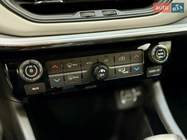 Серый Джип Компас, объемом двигателя 2.4 л и пробегом 38 тыс. км за 19000 $, фото 26 на Automoto.ua