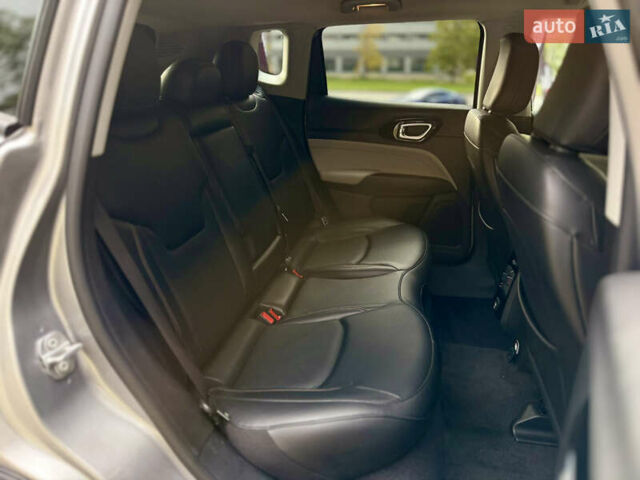 Серый Джип Компас, объемом двигателя 2.4 л и пробегом 38 тыс. км за 19000 $, фото 15 на Automoto.ua