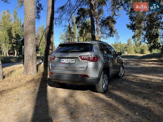 Джип Компас 2022 в Ахтырке на Automoto.ua Серый Джип Компас, объемом двигателя 2.36 л и пробегом 53 тыс. км за 20100 $, фото 6 на Automoto.ua