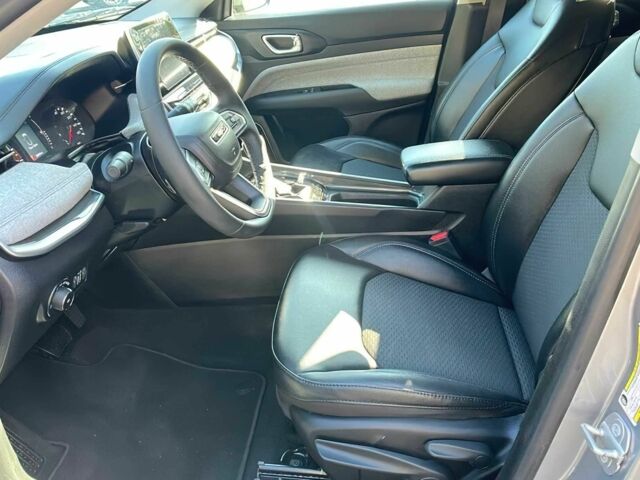 Сірий Джип Compass, об'ємом двигуна 2.4 л та пробігом 18 тис. км за 14000 $, фото 11 на Automoto.ua