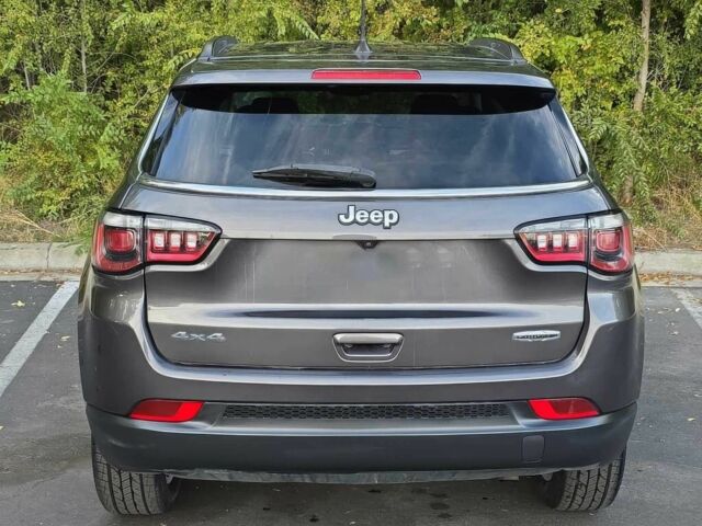 Сірий Джип Compass, об'ємом двигуна 2.4 л та пробігом 20 тис. км за 5200 $, фото 5 на Automoto.ua