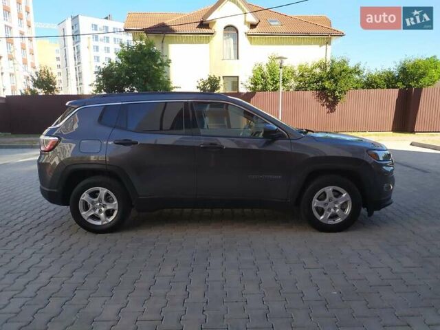 Серый Джип Компас, объемом двигателя 2.36 л и пробегом 55 тыс. км за 17000 $, фото 5 на Automoto.ua