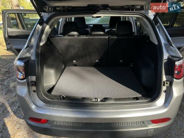 Джип Компас 2022 в Ахтырке на Automoto.ua Серый Джип Компас, объемом двигателя 2.36 л и пробегом 53 тыс. км за 20100 $, фото 21 на Automoto.ua