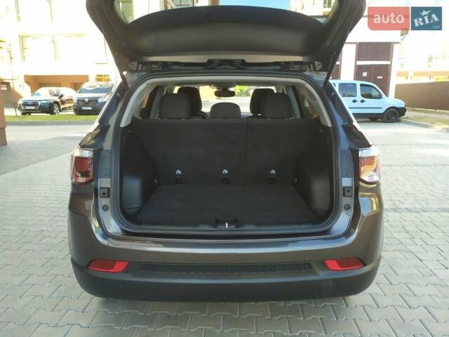 Серый Джип Компас, объемом двигателя 2.36 л и пробегом 55 тыс. км за 17000 $, фото 23 на Automoto.ua