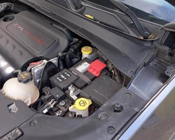 Сірий Джип Compass, об'ємом двигуна 2.36 л та пробігом 52 тис. км за 18700 $, фото 7 на Automoto.ua