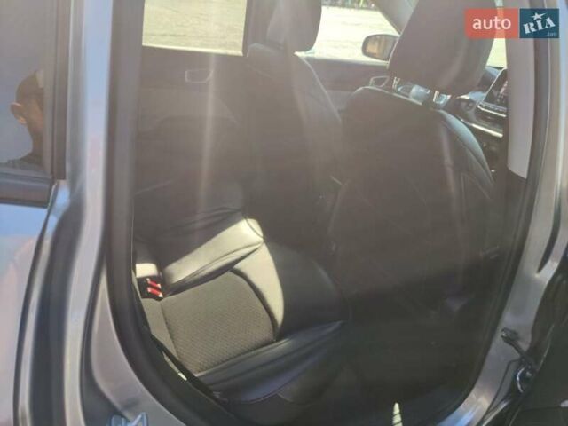 Сірий Джип Compass, об'ємом двигуна 2.36 л та пробігом 33 тис. км за 18999 $, фото 13 на Automoto.ua