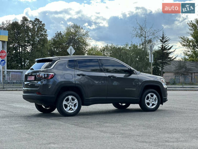 Серый Джип Компас, объемом двигателя 2.4 л и пробегом 85 тыс. км за 18500 $, фото 2 на Automoto.ua