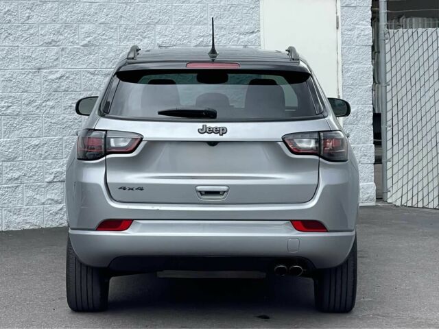 Серый Джип Компас, объемом двигателя 2.4 л и пробегом 23 тыс. км за 8900 $, фото 3 на Automoto.ua