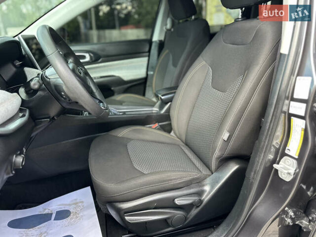 Серый Джип Компас, объемом двигателя 2.4 л и пробегом 85 тыс. км за 18500 $, фото 28 на Automoto.ua