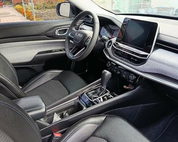 Серый Джип Компас, объемом двигателя 2.4 л и пробегом 102 тыс. км за 19500 $, фото 6 на Automoto.ua