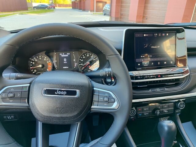 Сірий Джип Compass, об'ємом двигуна 2.4 л та пробігом 55 тис. км за 18000 $, фото 10 на Automoto.ua