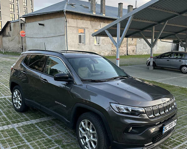 Сірий Джип Compass, об'ємом двигуна 2.36 л та пробігом 20 тис. км за 18000 $, фото 2 на Automoto.ua