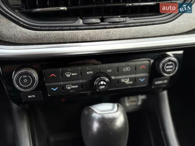 Серый Джип Компас, объемом двигателя 2.36 л и пробегом 166 тыс. км за 15700 $, фото 27 на Automoto.ua