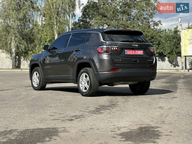 Серый Джип Компас, объемом двигателя 2.4 л и пробегом 85 тыс. км за 18500 $, фото 4 на Automoto.ua