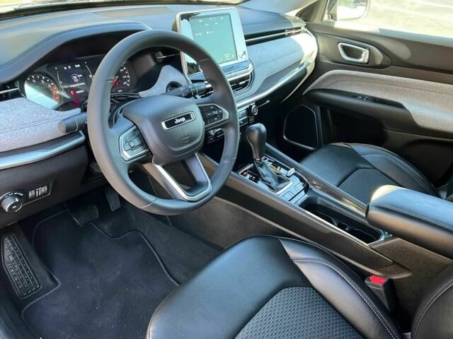 Сірий Джип Compass, об'ємом двигуна 2.4 л та пробігом 18 тис. км за 14000 $, фото 8 на Automoto.ua