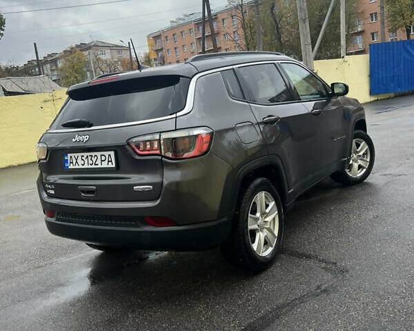 Джип Компас 2022 в Харькове на Automoto.ua Серый Джип Компас, объемом двигателя 2.36 л и пробегом 73 тыс. км за 18900 $, фото 7 на Automoto.ua