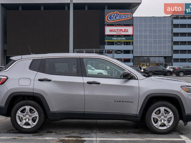 Серый Джип Компас, объемом двигателя 2.36 л и пробегом 43 тыс. км за 19500 $, фото 2 на Automoto.ua