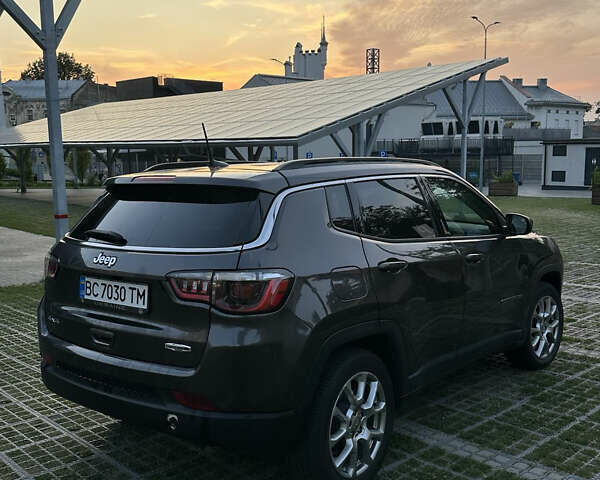 Сірий Джип Compass, об'ємом двигуна 2.36 л та пробігом 20 тис. км за 18000 $, фото 5 на Automoto.ua