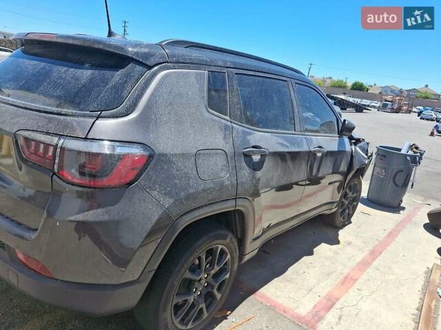 Сірий Джип Compass, об'ємом двигуна 2 л та пробігом 52 тис. км за 17200 $, фото 4 на Automoto.ua