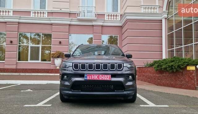Джип Компас 2023 в Одессе на Automoto.ua Серый Джип Компас, объемом двигателя 2 л и пробегом 18 тыс. км за 20999 $, фото 6 на Automoto.ua