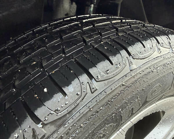 Сірий Джип Compass, об'ємом двигуна 2 л та пробігом 24 тис. км за 19800 $, фото 15 на Automoto.ua