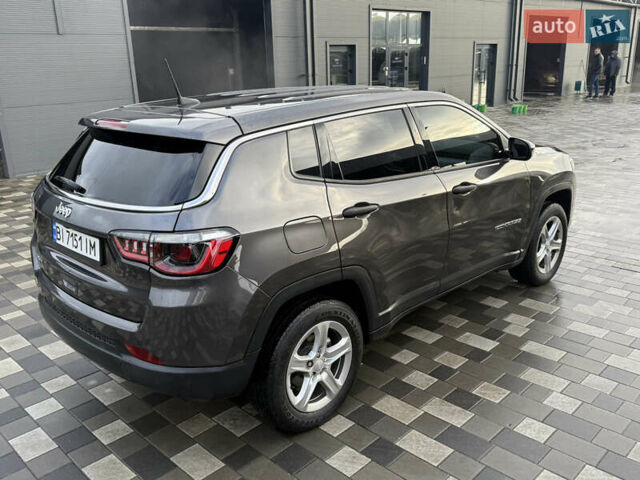 Сірий Джип Compass, об'ємом двигуна 2 л та пробігом 24 тис. км за 19800 $, фото 5 на Automoto.ua