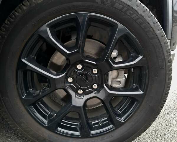 Серый Джип Компас, объемом двигателя 2.36 л и пробегом 80 тыс. км за 18850 $, фото 19 на Automoto.ua