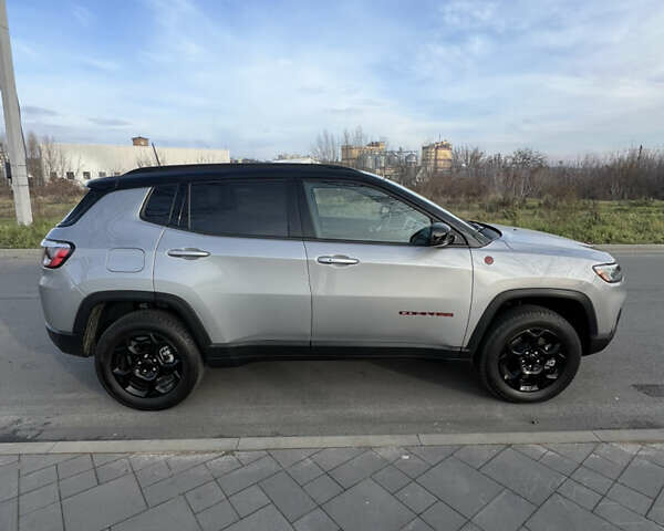 Серый Джип Компас, объемом двигателя 2 л и пробегом 23 тыс. км за 25800 $, фото 3 на Automoto.ua