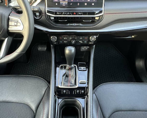 Серый Джип Компас, объемом двигателя 2 л и пробегом 23 тыс. км за 25800 $, фото 11 на Automoto.ua