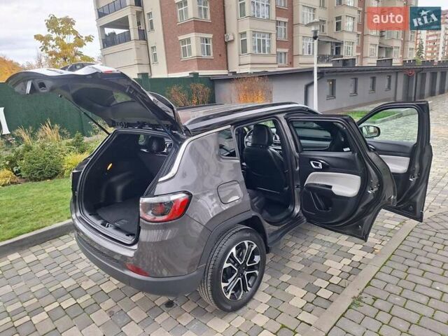 Джип Компас 2023 в Ивано-Франковске на Automoto.ua Серый Джип Компас, объемом двигателя 2 л и пробегом 19 тыс. км за 23600 $, фото 36 на Automoto.ua