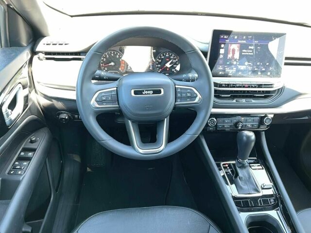 Сірий Джип Compass, об'ємом двигуна 2 л та пробігом 25 тис. км за 10000 $, фото 7 на Automoto.ua
