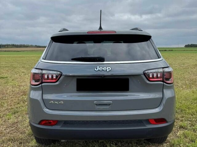 Серый Джип Компас, объемом двигателя 0 л и пробегом 71 тыс. км за 13400 $, фото 7 на Automoto.ua