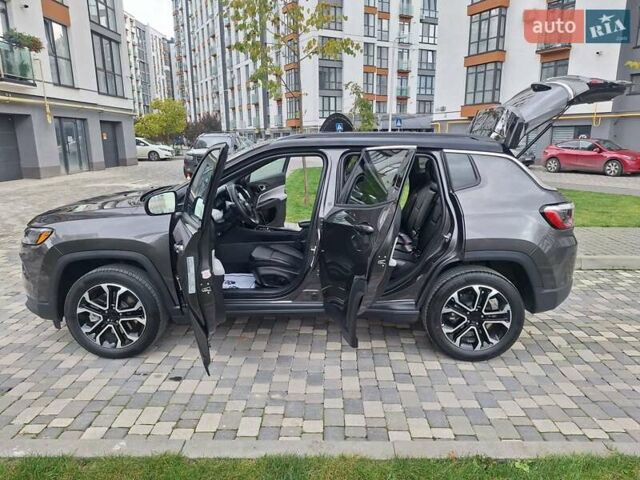 Джип Компас 2023 в Ивано-Франковске на Automoto.ua Серый Джип Компас, объемом двигателя 2 л и пробегом 19 тыс. км за 23600 $, фото 41 на Automoto.ua