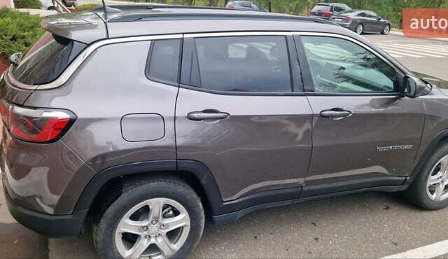 Джип Компас 2023 в Одессе на Automoto.ua Серый Джип Компас, объемом двигателя 2 л и пробегом 18 тыс. км за 20999 $, фото 28 на Automoto.ua