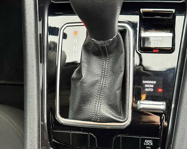 Сірий Джип Compass, об'ємом двигуна 2 л та пробігом 24 тис. км за 19800 $, фото 24 на Automoto.ua