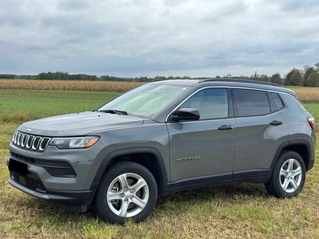 Серый Джип Компас, объемом двигателя 0 л и пробегом 71 тыс. км за 13400 $, фото 3 на Automoto.ua