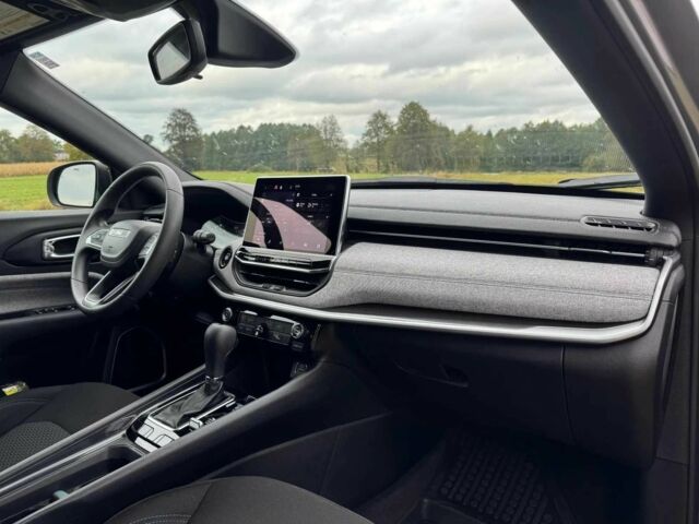 Серый Джип Компас, объемом двигателя 0 л и пробегом 71 тыс. км за 13400 $, фото 10 на Automoto.ua