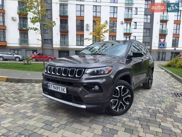 Джип Компас 2023 в Ивано-Франковске на Automoto.ua Серый Джип Компас, объемом двигателя 2 л и пробегом 19 тыс. км за 23600 $, фото 4 на Automoto.ua