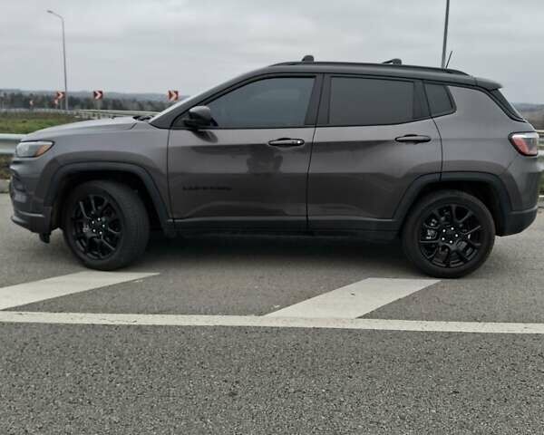 Серый Джип Компас, объемом двигателя 2.36 л и пробегом 80 тыс. км за 18850 $, фото 1 на Automoto.ua