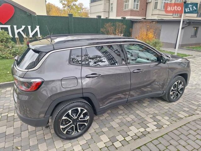 Джип Компас 2023 в Ивано-Франковске на Automoto.ua Серый Джип Компас, объемом двигателя 2 л и пробегом 19 тыс. км за 23600 $, фото 27 на Automoto.ua