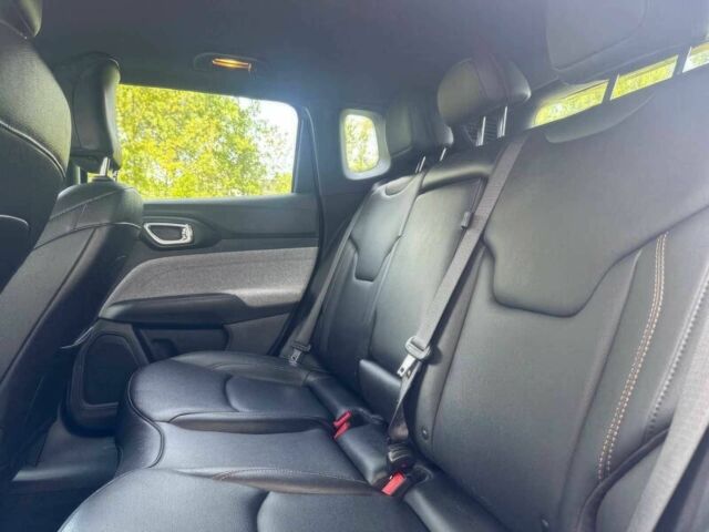 Серый Джип Компас, объемом двигателя 2 л и пробегом 27 тыс. км за 12000 $, фото 10 на Automoto.ua