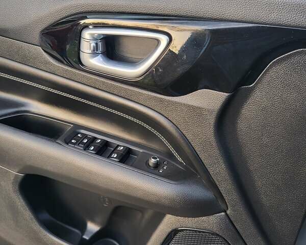 Серый Джип Компас, объемом двигателя 2 л и пробегом 41 тыс. км за 24500 $, фото 9 на Automoto.ua