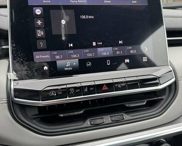 Серый Джип Компас, объемом двигателя 2 л и пробегом 27 тыс. км за 19800 $, фото 15 на Automoto.ua