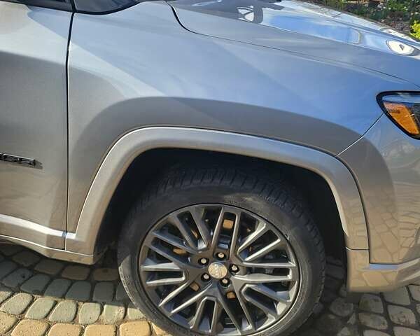 Серый Джип Компас, объемом двигателя 2 л и пробегом 41 тыс. км за 24500 $, фото 42 на Automoto.ua