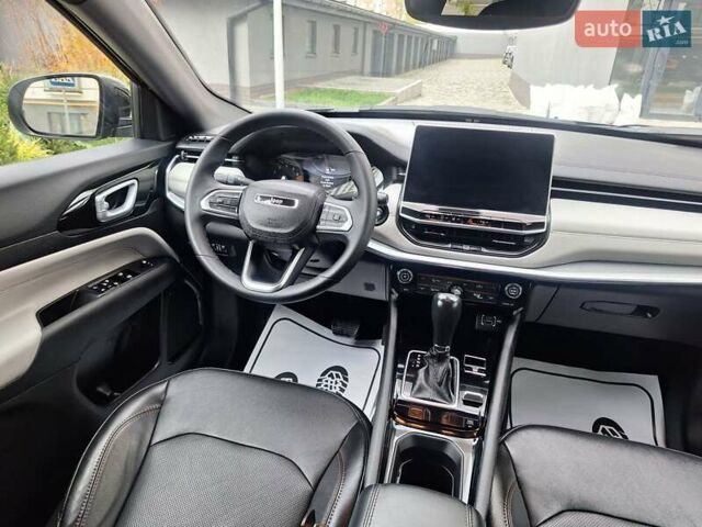Джип Компас 2023 в Ивано-Франковске на Automoto.ua Серый Джип Компас, объемом двигателя 2 л и пробегом 19 тыс. км за 23600 $, фото 61 на Automoto.ua