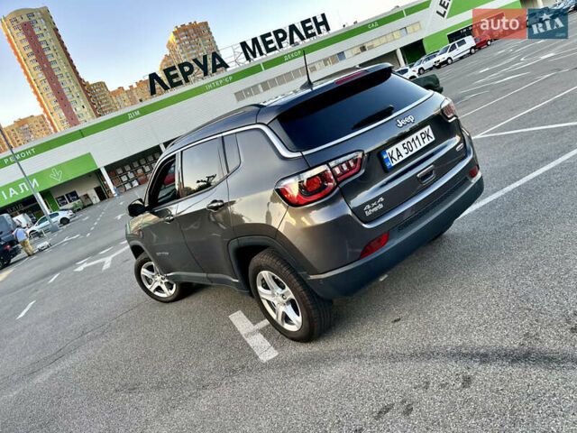 Серый Джип Компас, объемом двигателя 2 л и пробегом 6 тыс. км за 22250 $, фото 6 на Automoto.ua