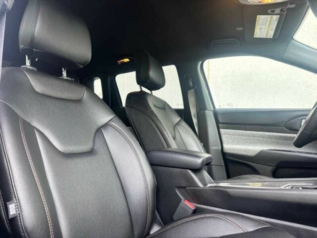 Серый Джип Компас, объемом двигателя 2 л и пробегом 27 тыс. км за 12000 $, фото 9 на Automoto.ua