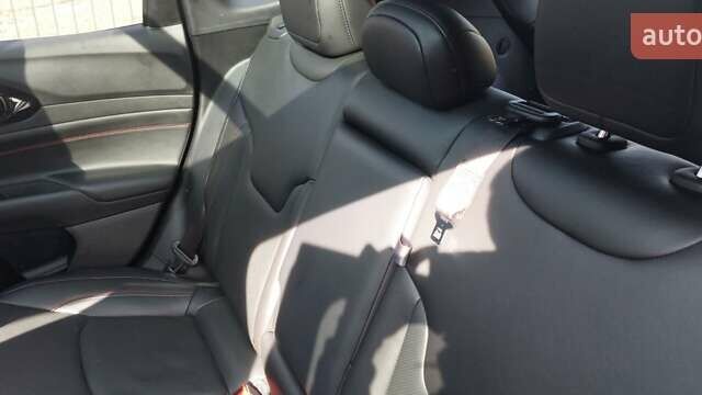 Сірий Джип Compass, об'ємом двигуна 2 л та пробігом 14 тис. км за 26300 $, фото 19 на Automoto.ua