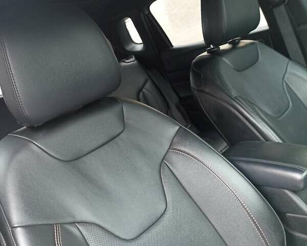 Серый Джип Компас, объемом двигателя 2 л и пробегом 43 тыс. км за 23700 $, фото 24 на Automoto.ua